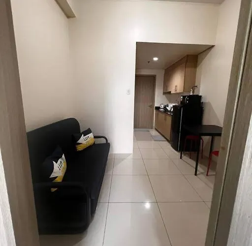 Breeze Residences - 1br Unit With Balcony -top Floor *