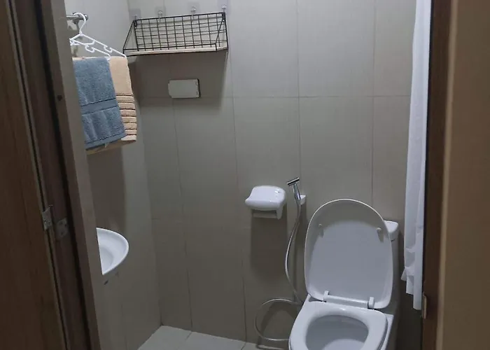 Breeze Residences - 1br Unit With Balcony -top Floor *