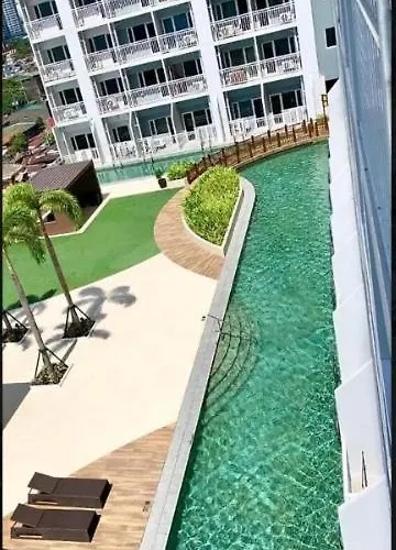 Breeze Residences - 1br Unit With Balcony -top Floor *